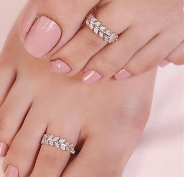 Silver-Tone Stone Toe Rings (2 pairs)